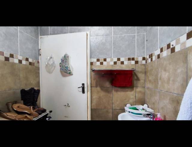 3 BEDROOM HOUSE FOR SALE IN ALRODE SOUTH